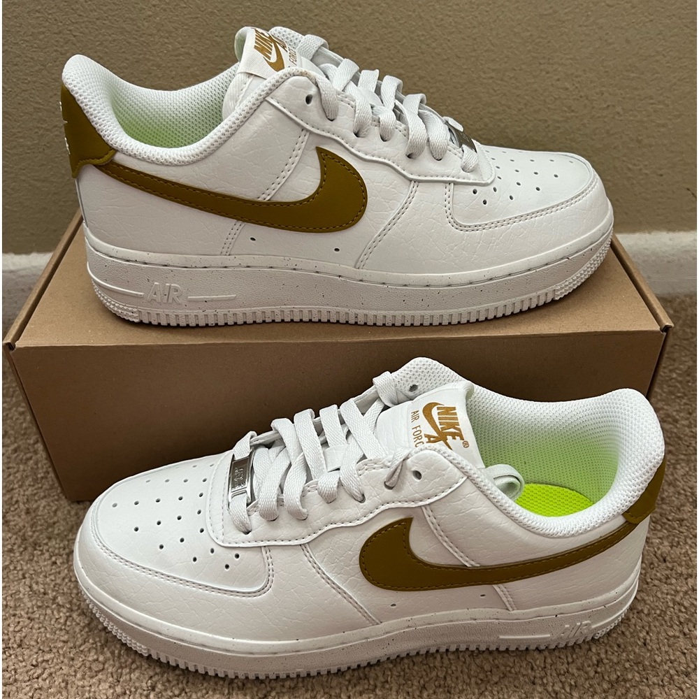 Womens Nike Air Force 1 ‘07 NN size 6
